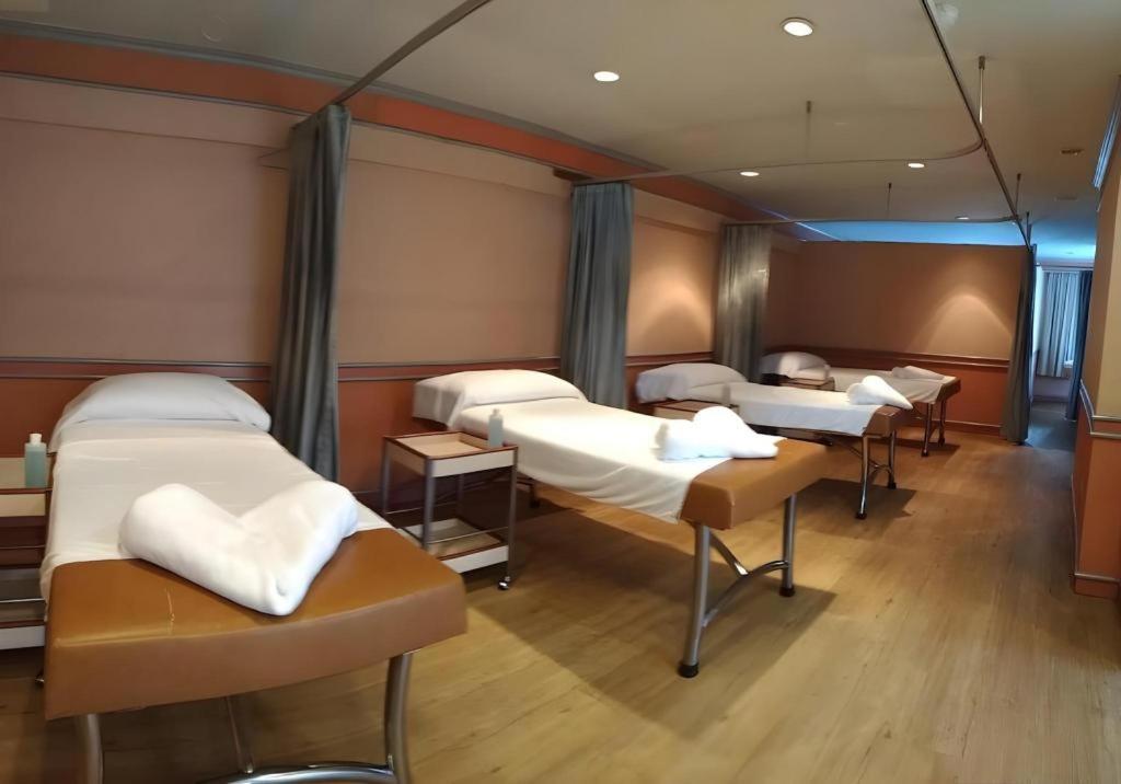 Sakura Hotel Хат Яй Екстериор снимка