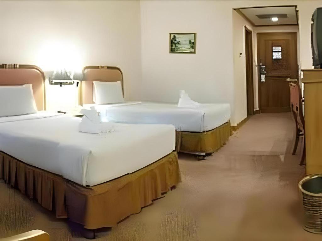 Sakura Hotel Хат Яй Екстериор снимка